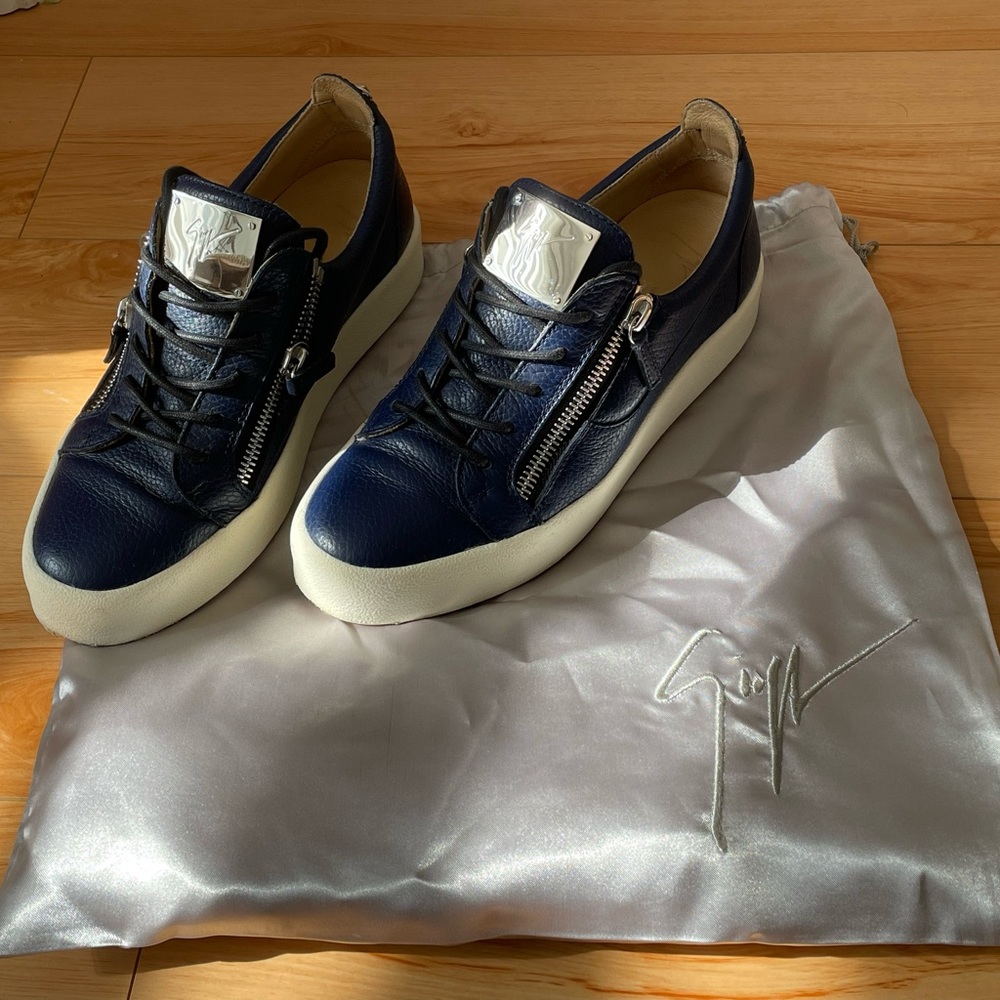 Giuseppe Zanotti mens